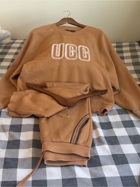 Women’s UGG Cozy Crewneck Sweatshirt (Large) & Joggers (Small) Set - Chestnut